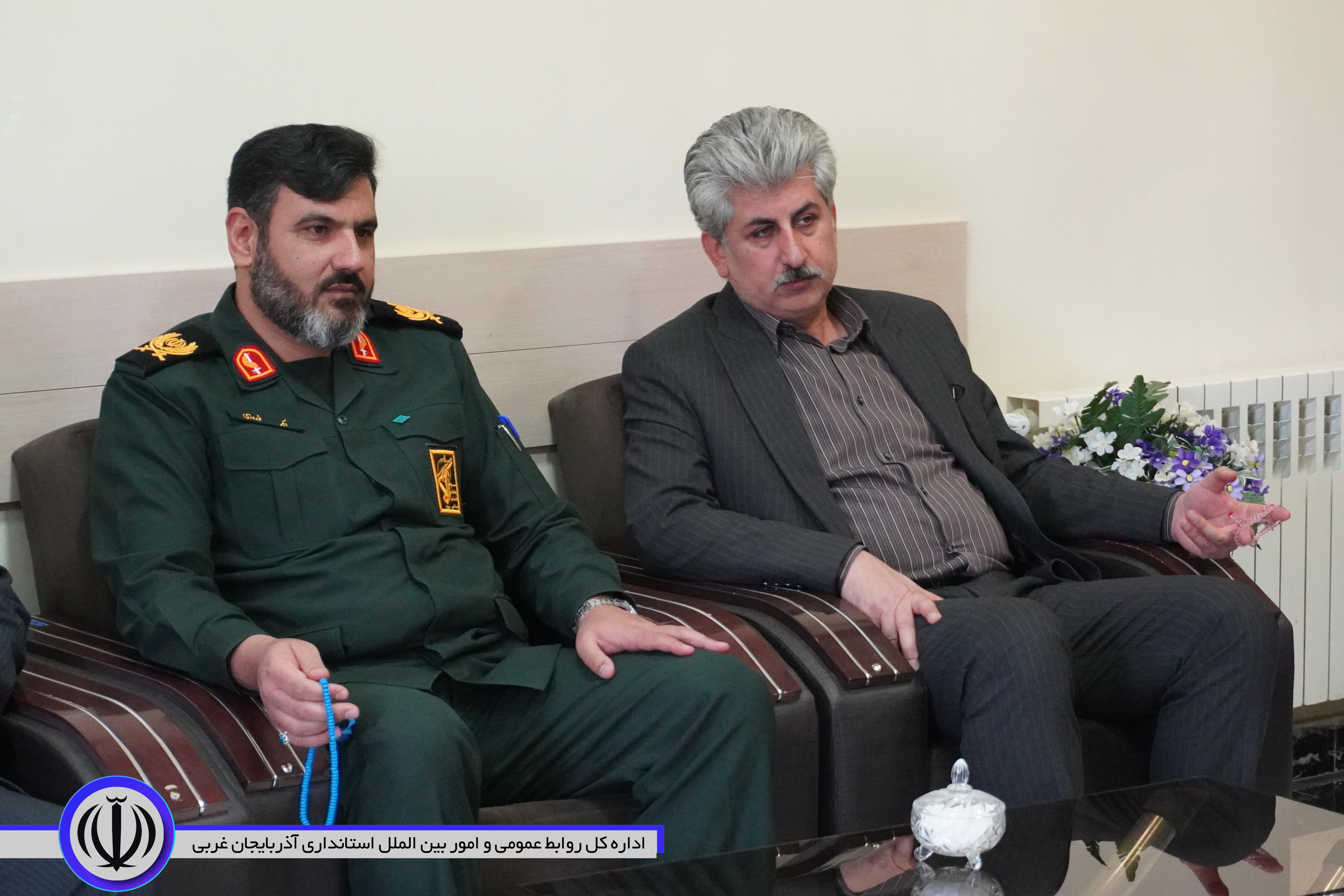 دیدار فرماندار و اعضای شورای تامین مهاباد با رئیس دادگستری و دادستان جدید شهرستان