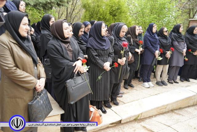 معلمان ستون اقتدار ملی و مایه بالندگی ایران اسلامی هستند