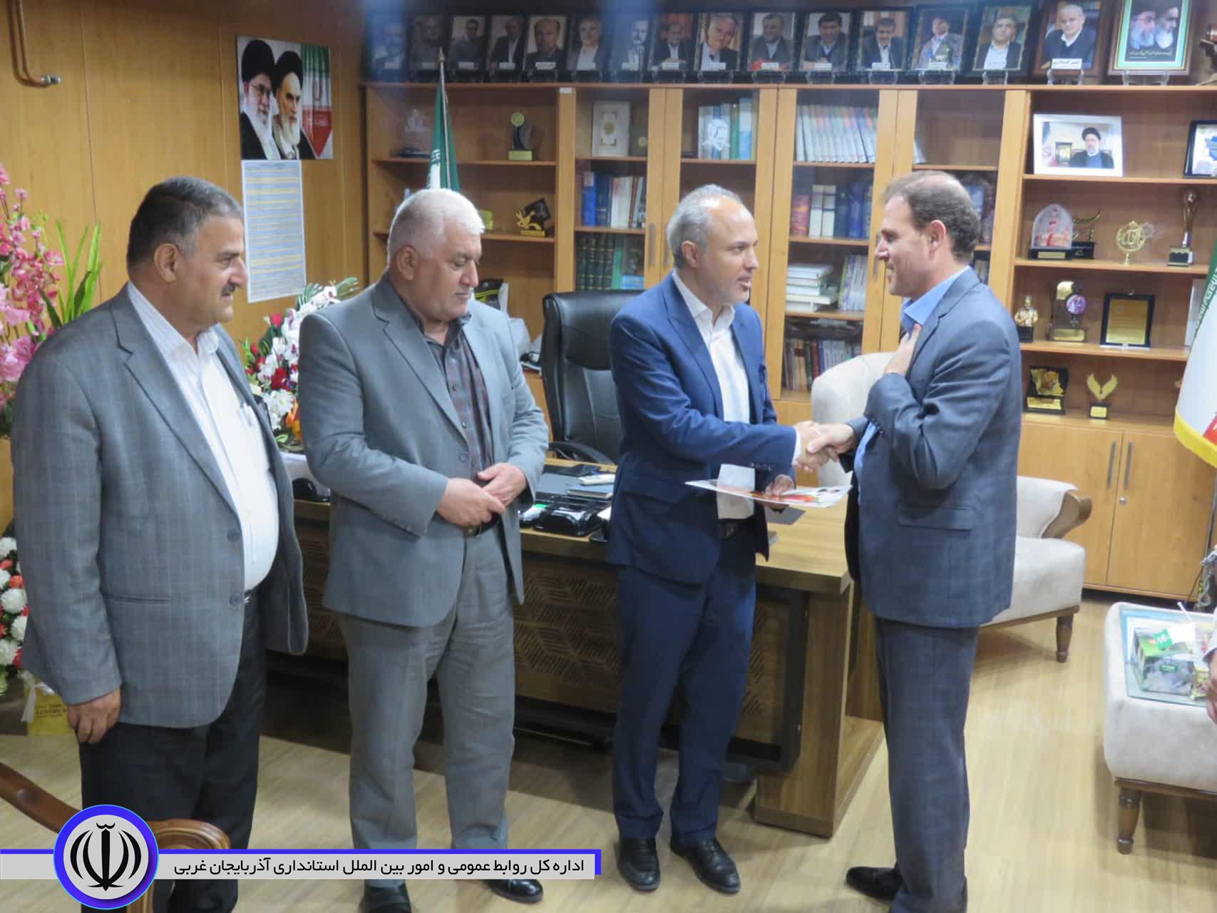 تودیع و معارفه رییس جمعیت هلال احمر مهاباد برگزار شد