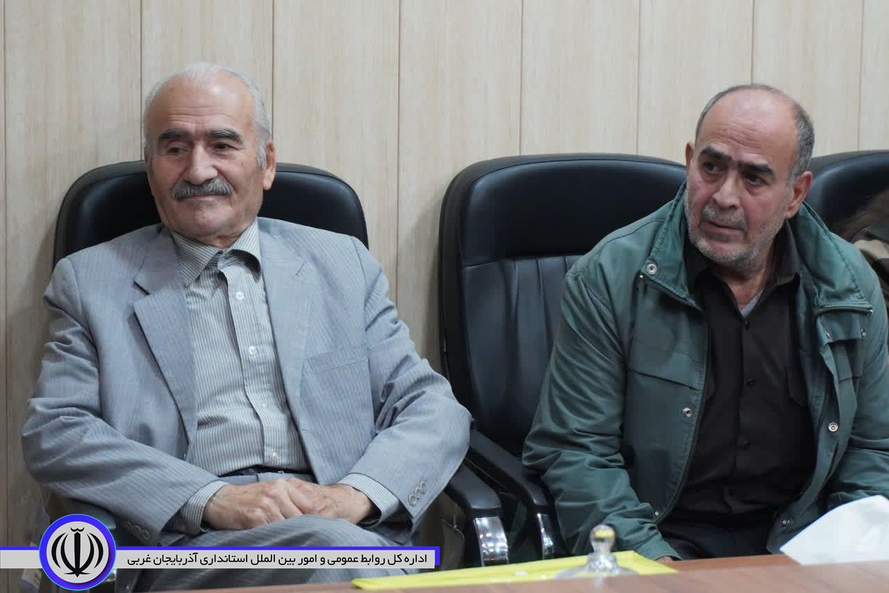 تصاویری از جلسه ملاقات عمومی فرماندار مهاباد در چهارشنبه های مردمی