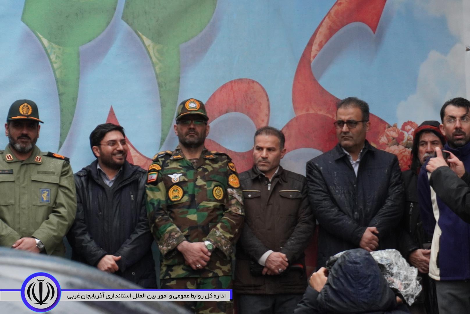 مهابادی‌ها چهل‌وهفتمین سالگرد پیروزی انقلاب اسلامی را زیر باران جشن گرفتند