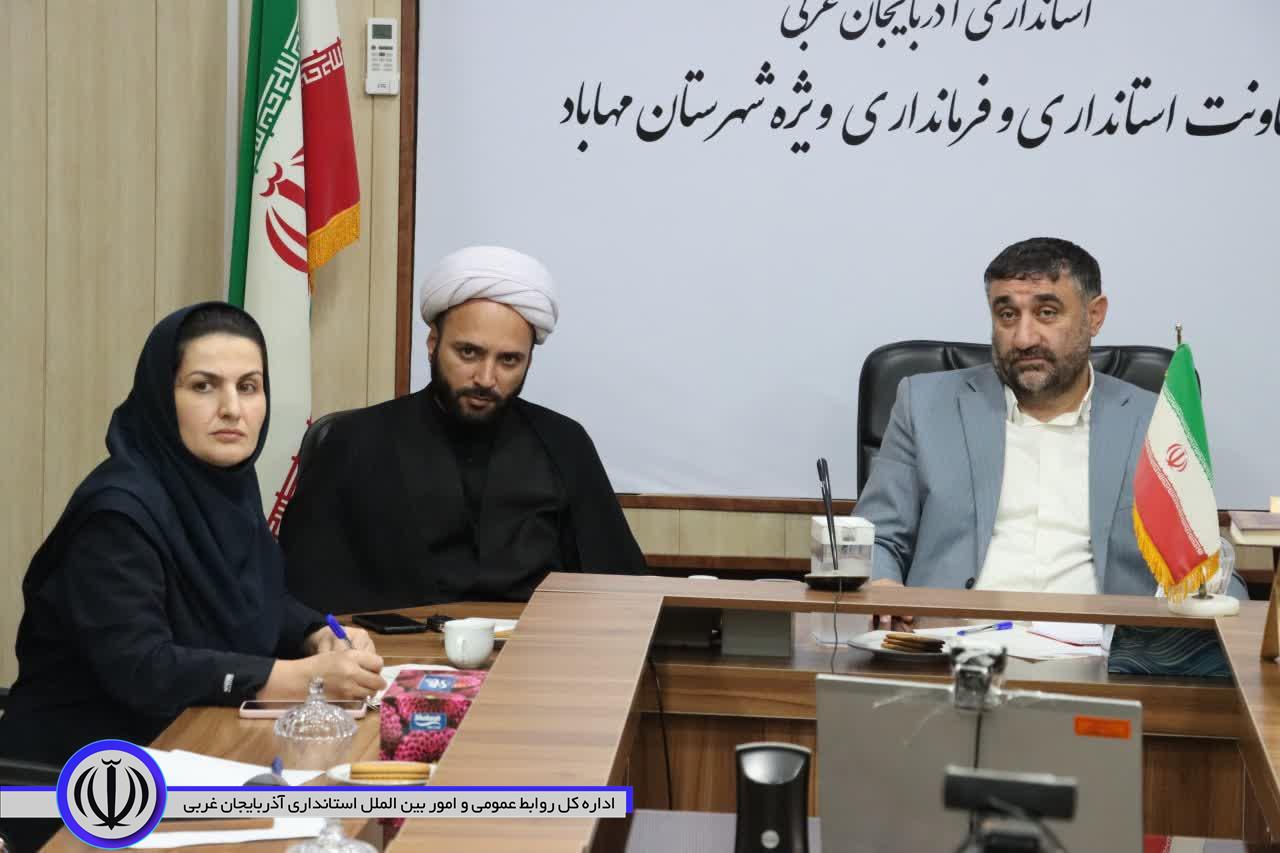 معاون فرماندار: ادارات الگوی رعایت حجاب و عفاف در جامعه باشند