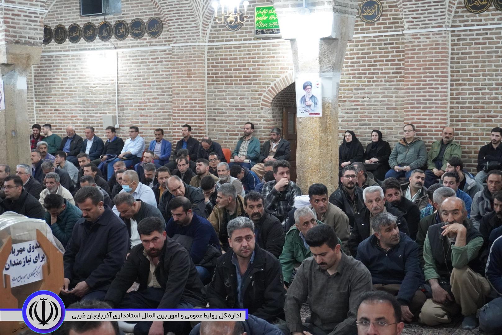 برگزاری آیین بزرگداشت امام شهید امت اسلامی و شهدای جنگ رمضان در مهاباد