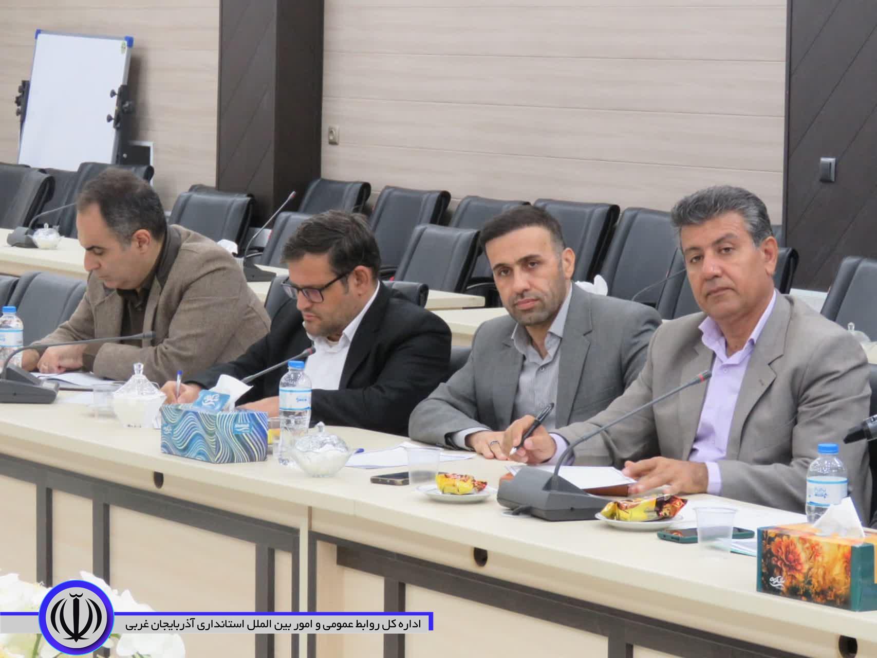 کسب رتبه اول مهاباد به لحاظ ثبت نام دانش آموزان در سامانه نظام مراقبت اجتماعی یا نماد