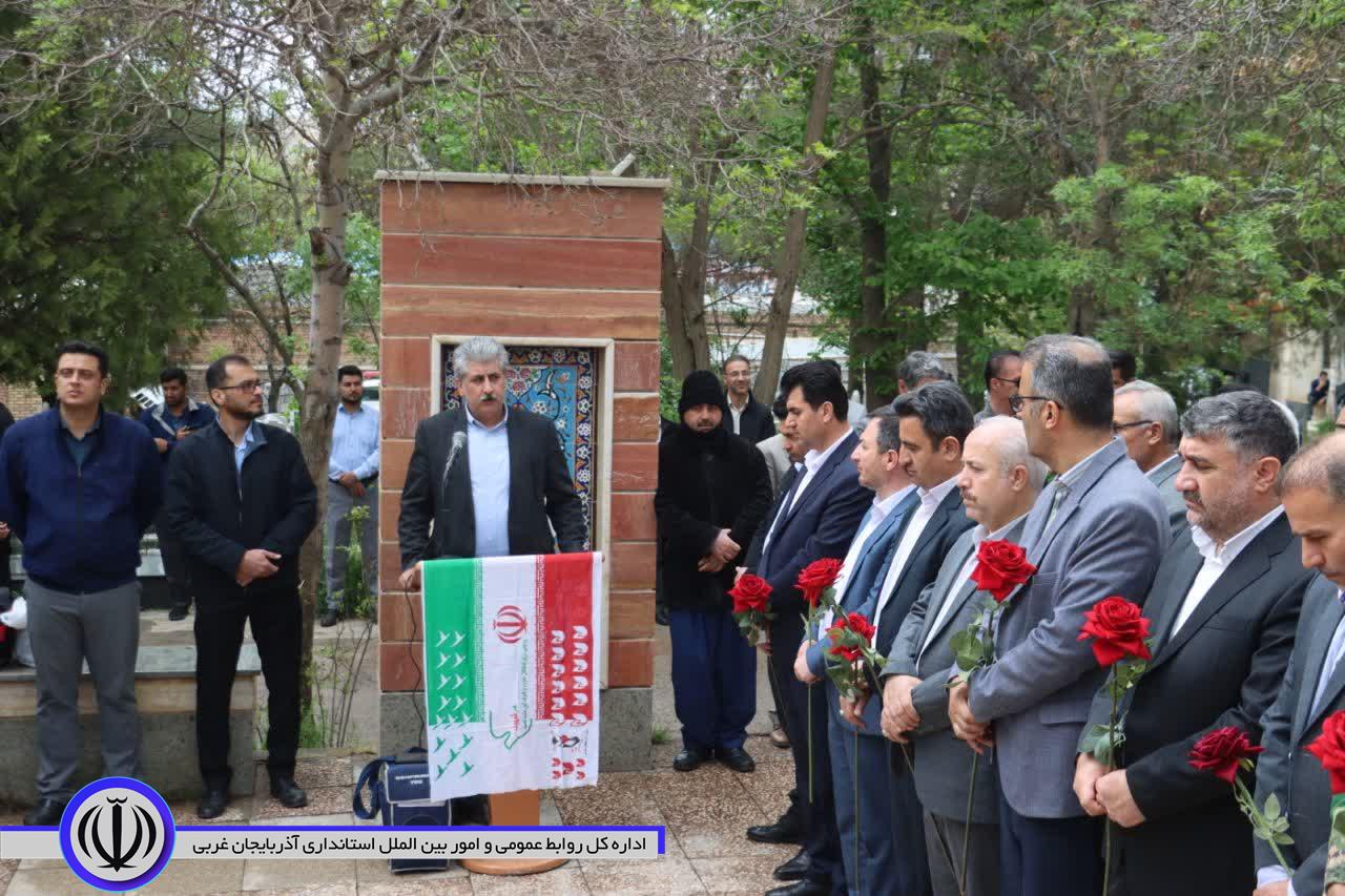 معلمان ستون اقتدار ملی و مایه بالندگی ایران اسلامی هستند