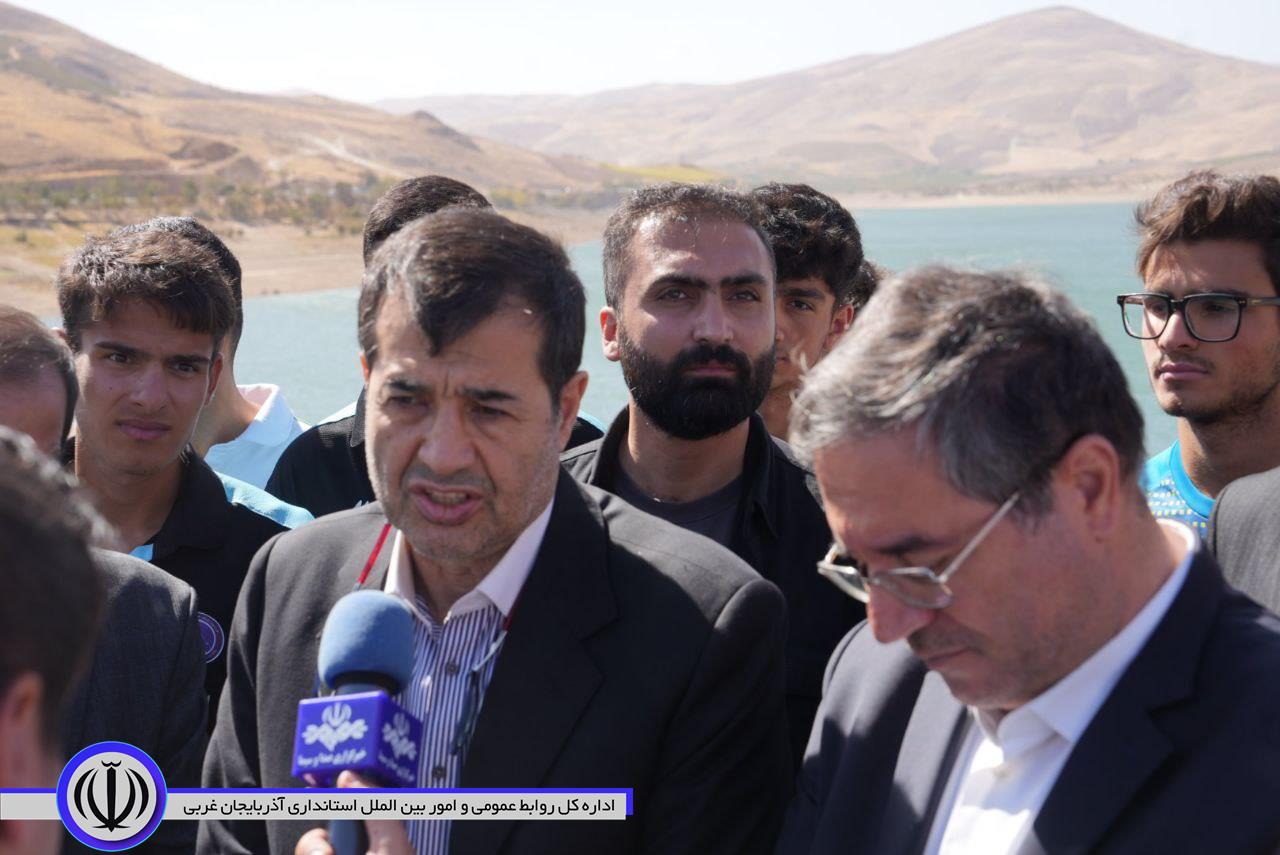 بازدید وزیر ورزش و جوانان از اردوی تیم ملی روئینگ در مهاباد