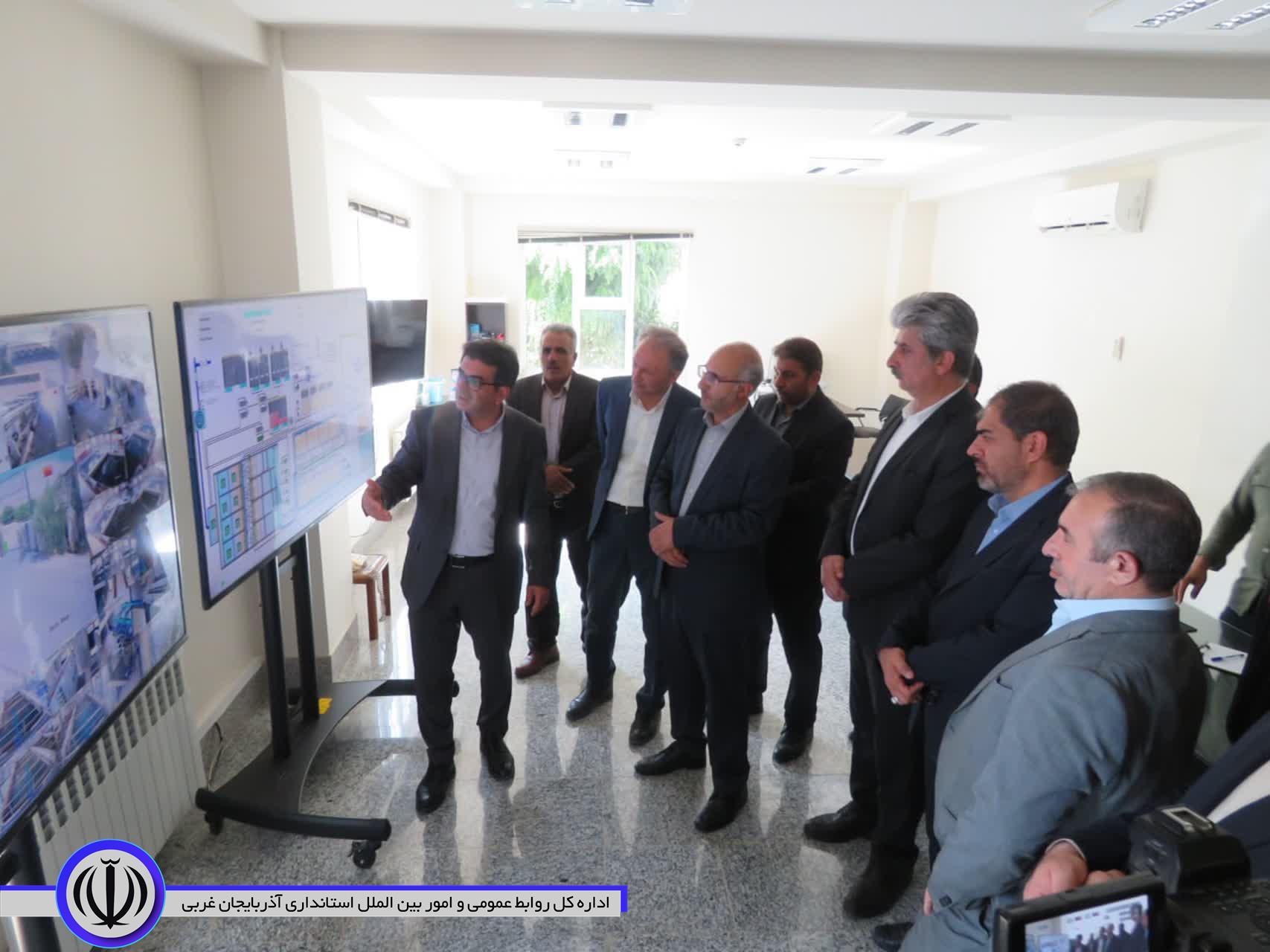 بررسی وضعیت منابع آبی در بازدید مسولان استانی و شهرستان از سد مهاباد