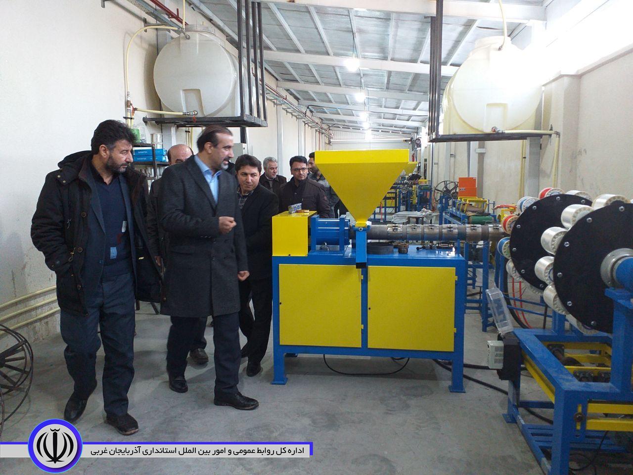 بازدید مدیرکل امور اقتصادی و دارایی استان آذربایجان غربی ، معاون استاندار و فرماندار ویژه شهرستان مهاباد از شرکت تاران مهاباد