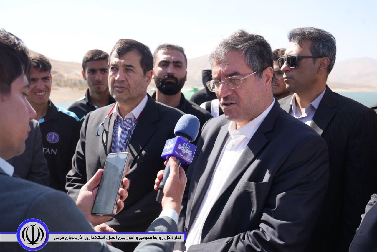 بازدید وزیر ورزش و جوانان از اردوی تیم ملی روئینگ در مهاباد