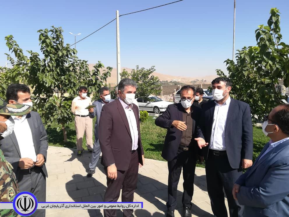 بازدید فرماندار مهاباد از مراکز واکسیناسیون کرونا
