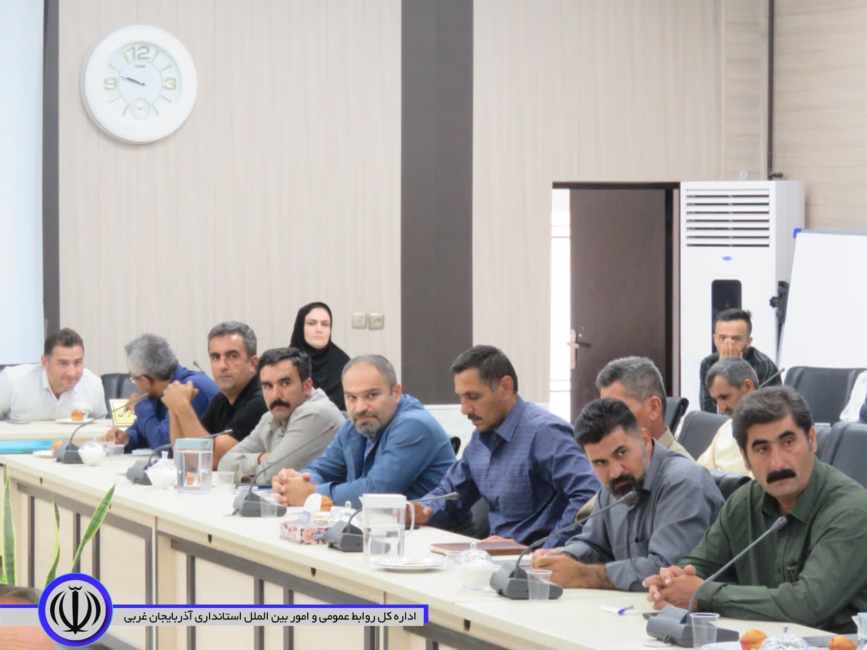 نشست مشورتی دهیاران مهاباد برگزار شد
