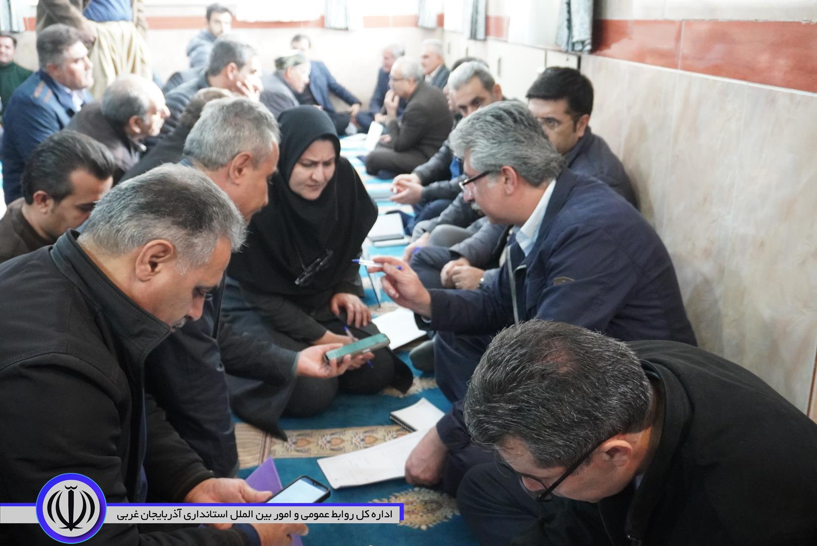 دیدار صمیمی مسئولین شهرستان با جمعی از شهروندان منطقه پشت تپ