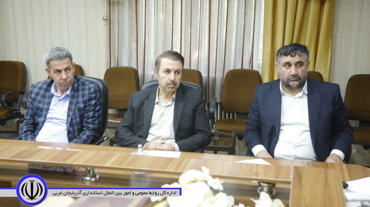 نشست مسوولان استانی و شهرستانی در راستای مدیریت تنش آبی در مهاباد