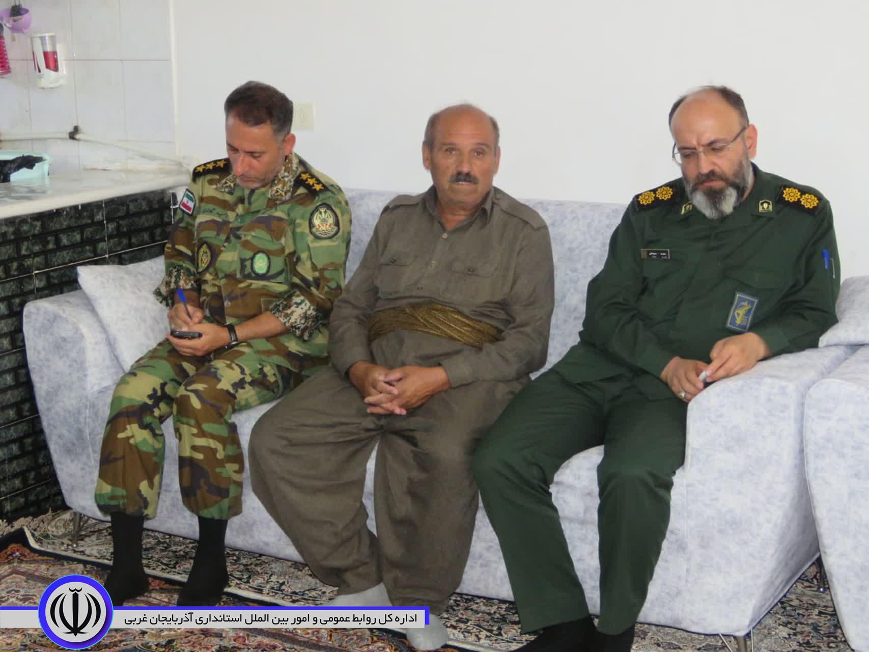 تجلیل از صبر و استقامت خانواده دوآزاده مهابادی