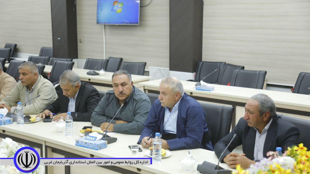 بررسی مشکلات تولید کنندگان صنعت دام و طیور در مهاباد