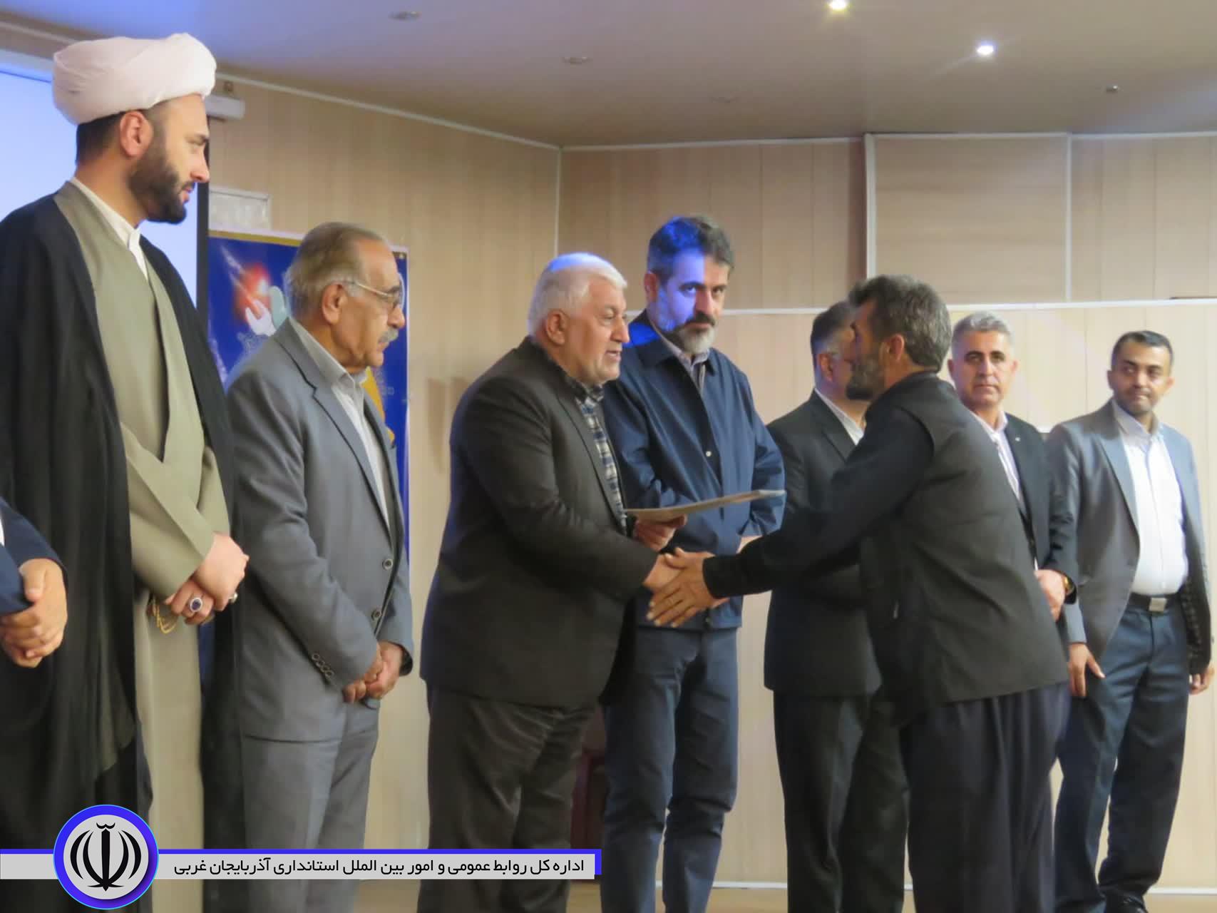 فرماندار مهاباد: حمایت از کارگران رونق تولید و بهره روری را ارتقا میدهد
