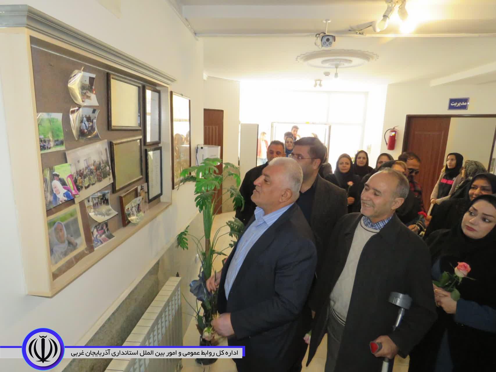 فرماندار مهاباد به مناسبت روز مادر در خانه سالمندان حضور یافت