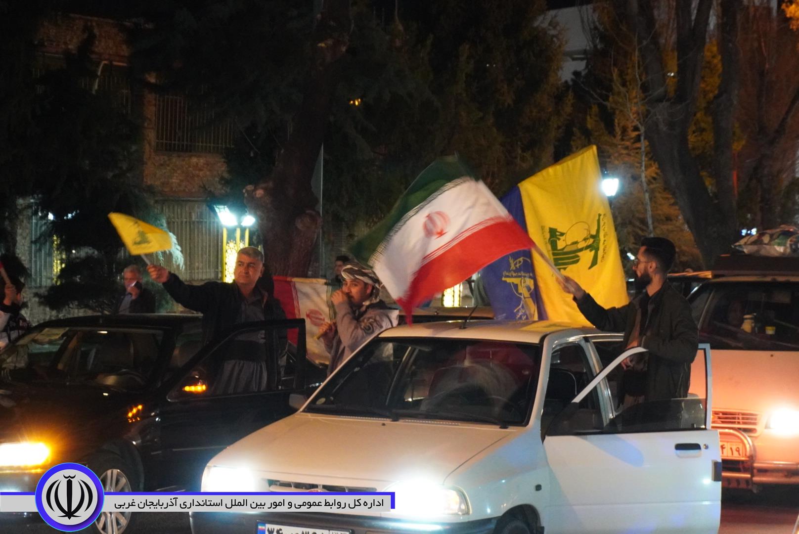 کاروان خودرویی مردم انقلابی مهاباد جلوه‌ای دیگر از اتحاد و همدلی