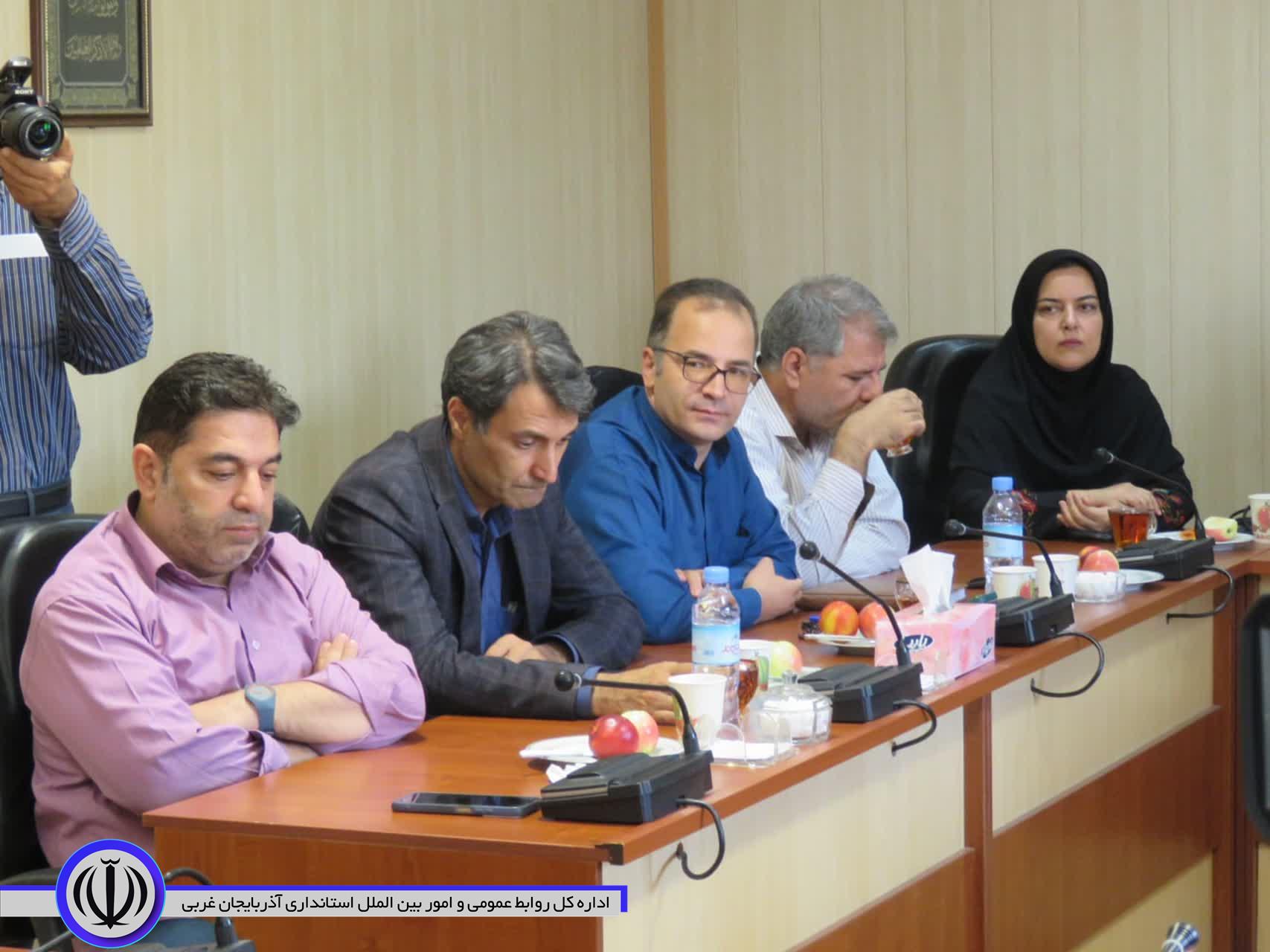 مراسم قدردانی از خبرنگاران در صدا وسیمای مرکز مهاباد برگزار شد
