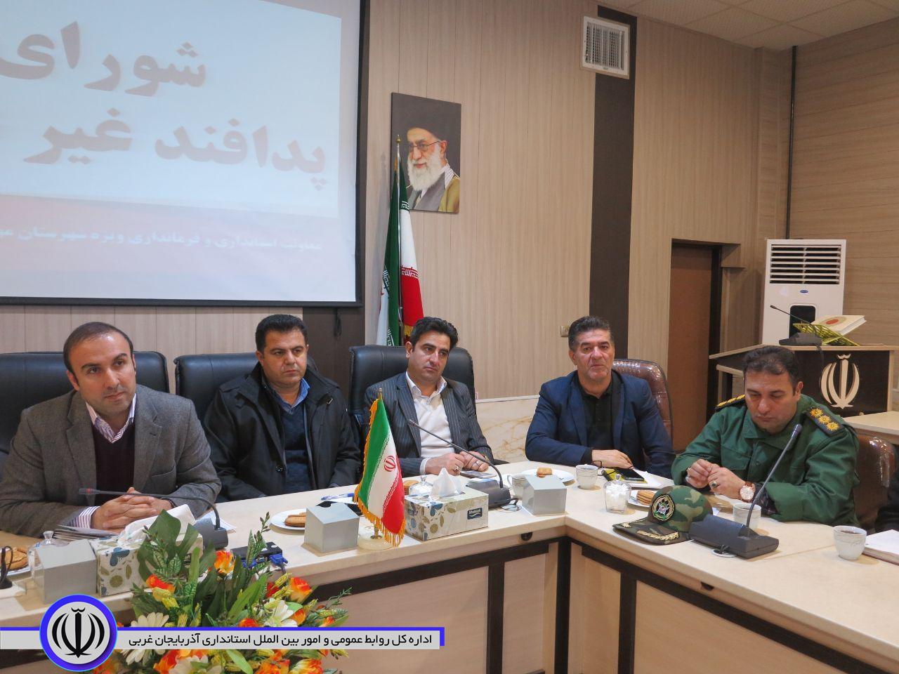 شناسایی تهدیدات و راههای مقابله با آن در شورای پدافند غیرعامل مهاباد