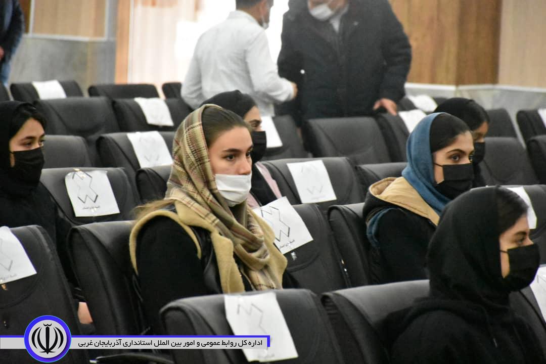فرماندار مهاباد: فرهنگ ایثار و شهادت برای نسل جوان تببین شود