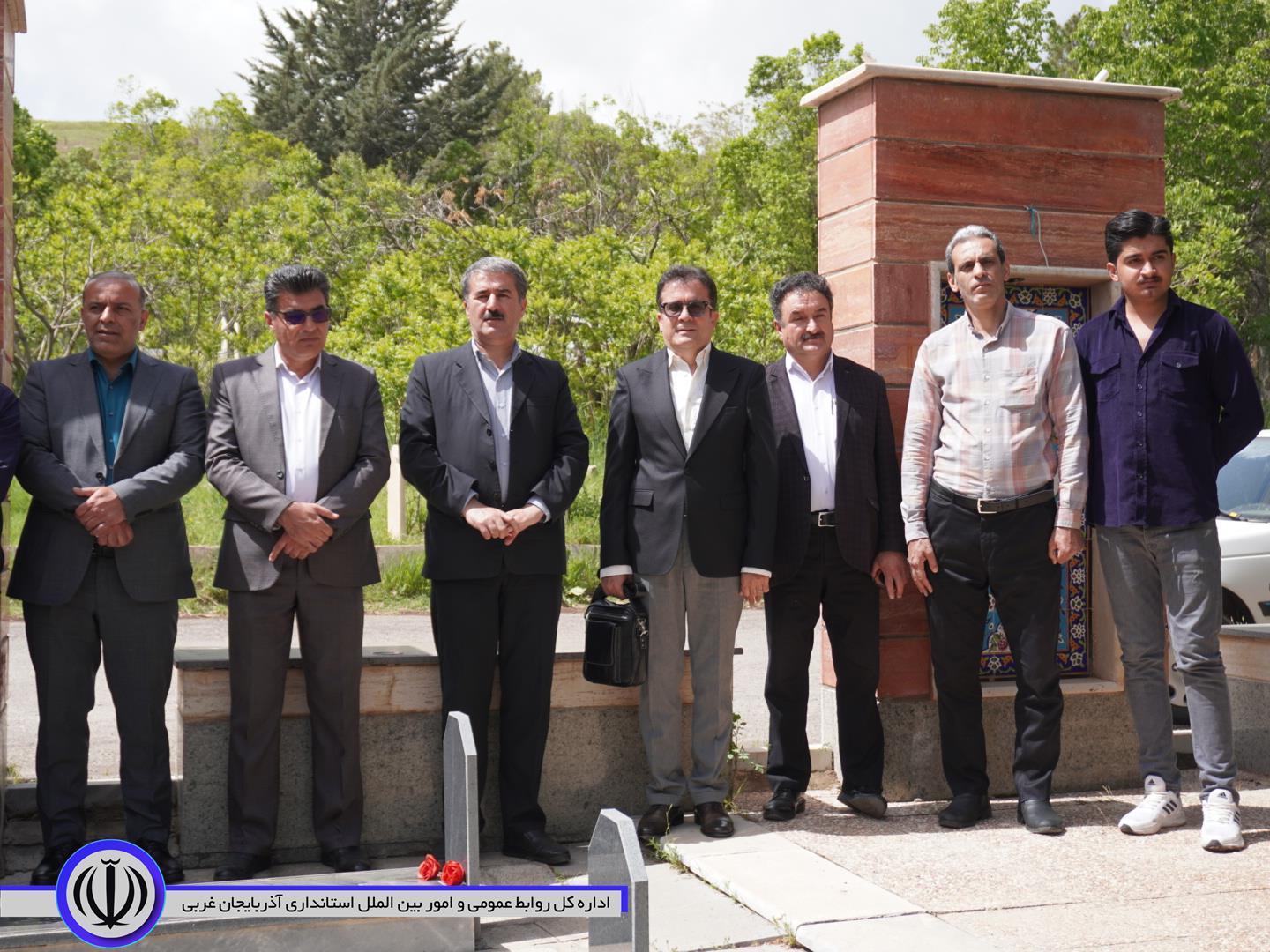 تجدید بیعت با شهدای والامقام در مهاباد