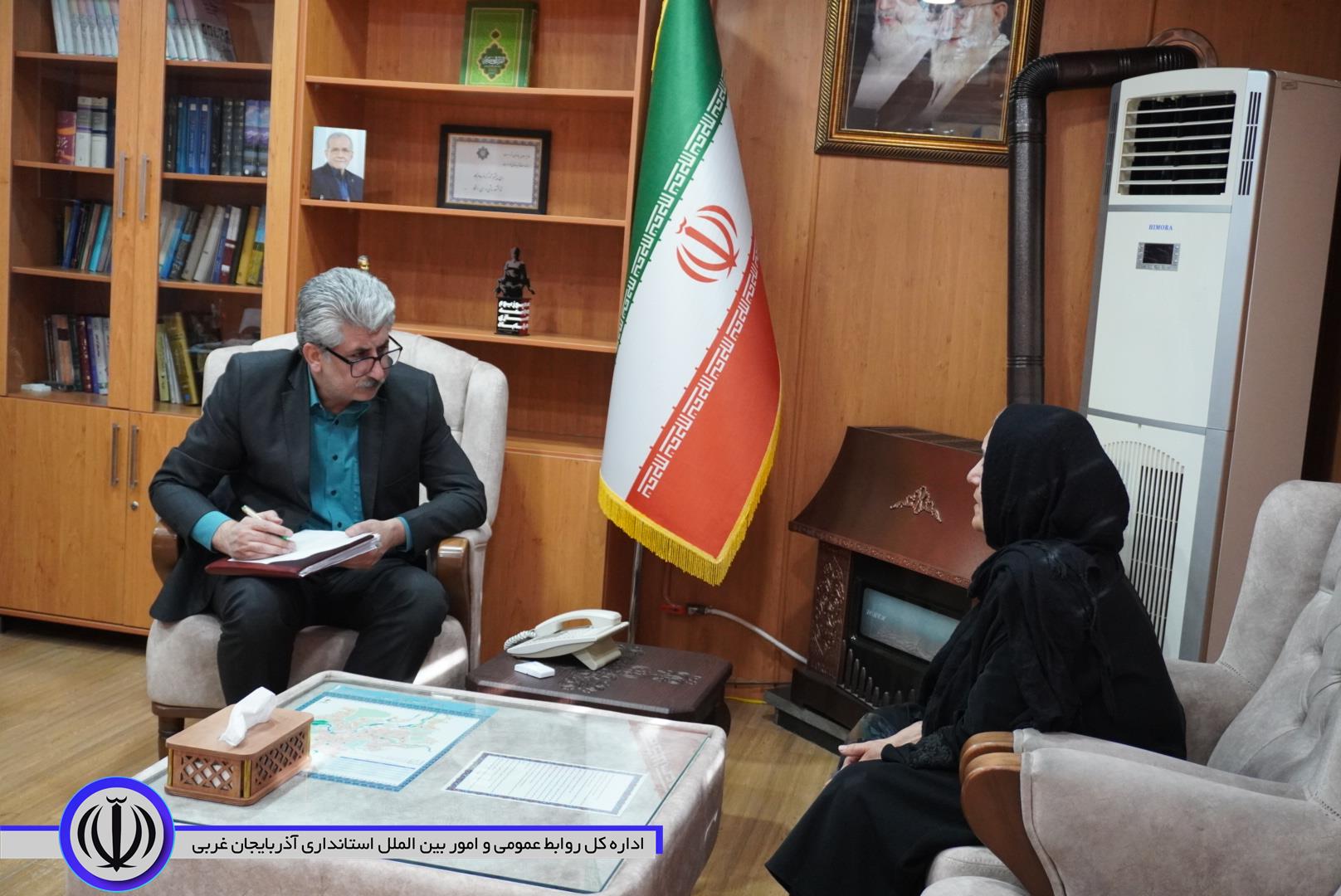 تصاویری از جلسه ملاقات عمومی فرماندار مهاباد در چهارشنبه های مردمی