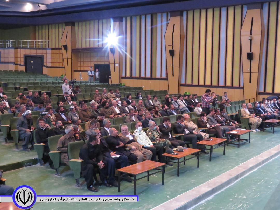 مراسم تقدیر از شوراهای اسلامی شهر و روستا در شهرستان مهاباد برگزار شد