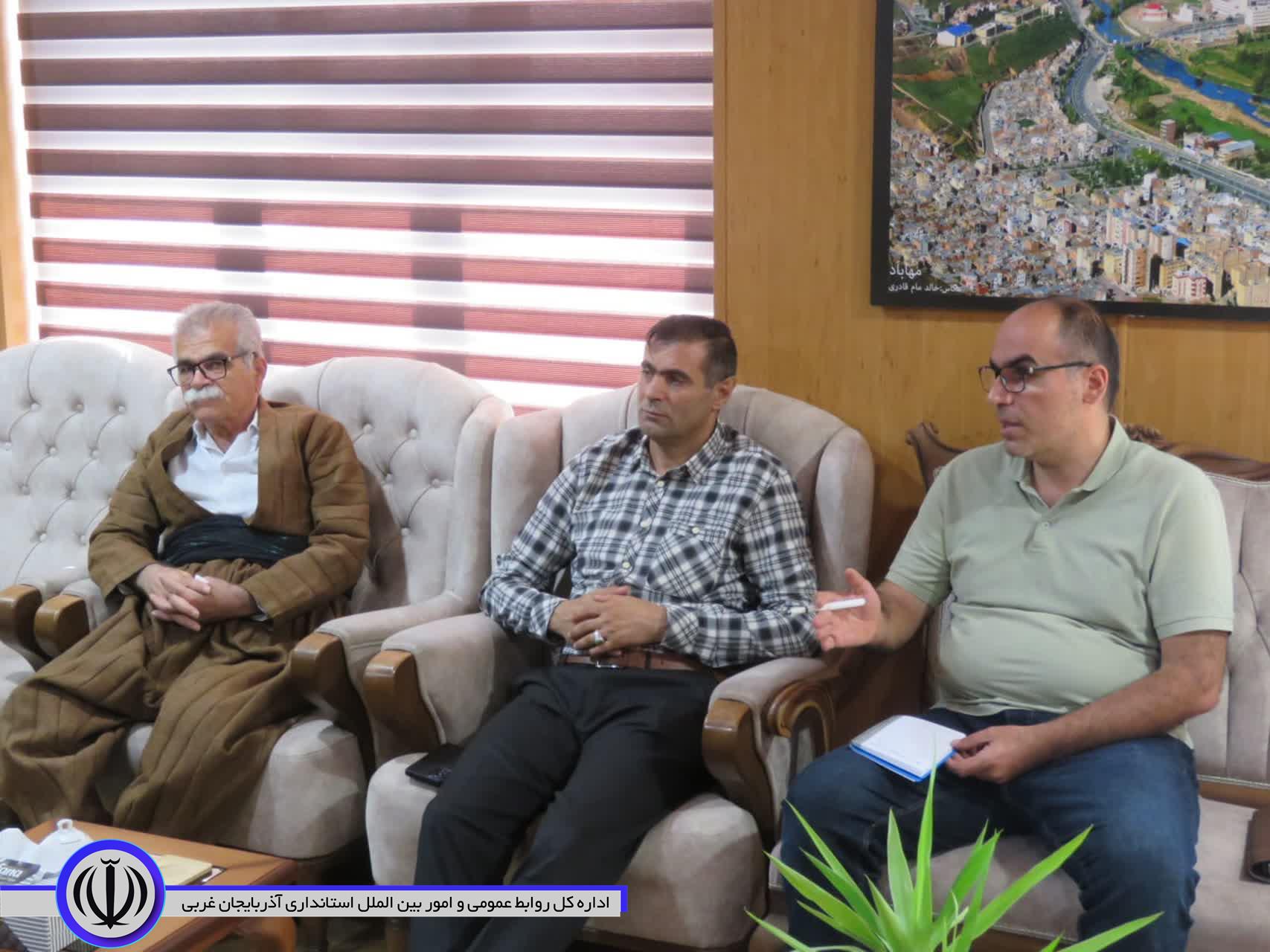 نشست 5 ساعته محمد صادق امیر عشایری پای حرف مردم