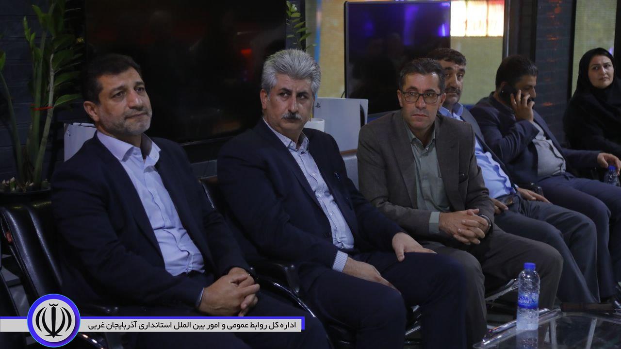 مرکز تفریحی، سرگرمی و چمن مصنوعی در مهاباد افتتاح شد