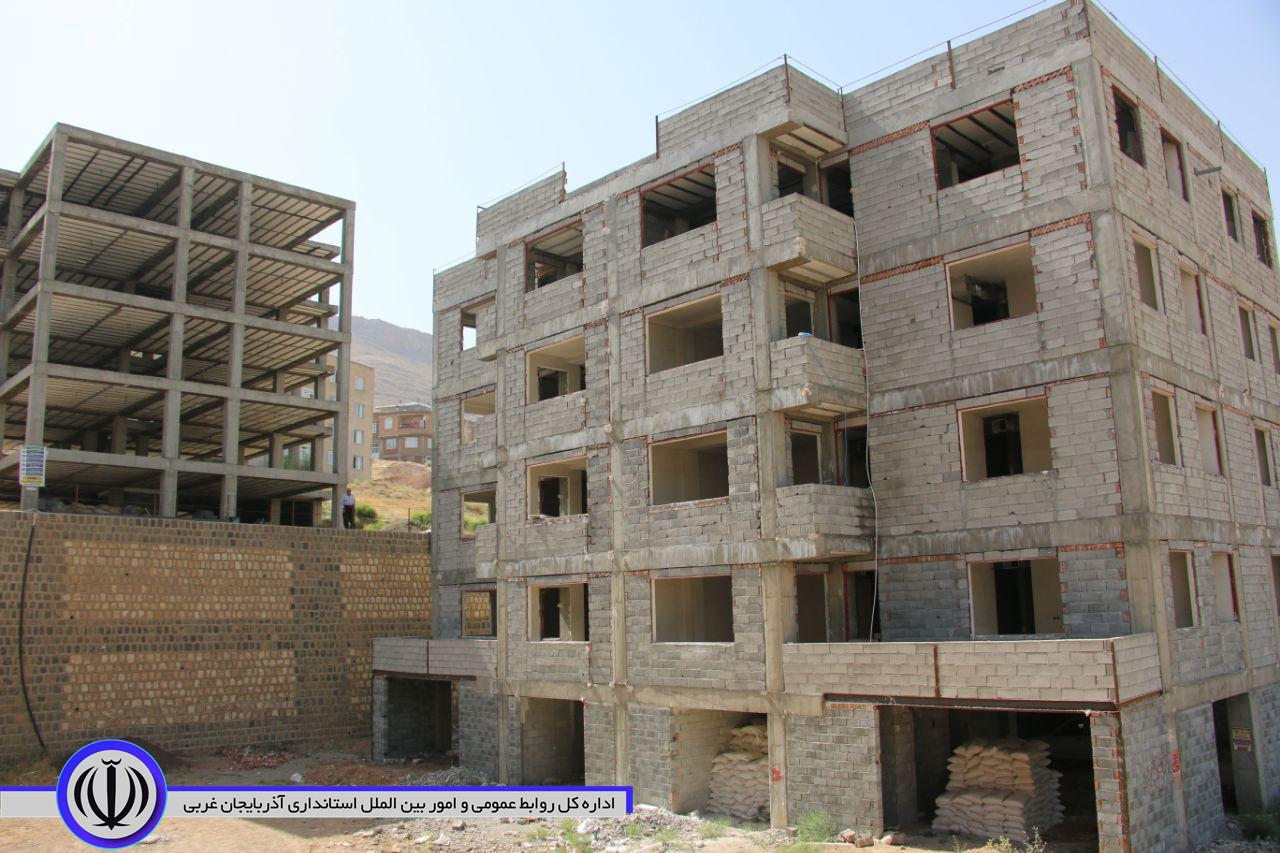 بازدید فرماندار مهاباد از مسکن جامعه ی معلولین شهرستان