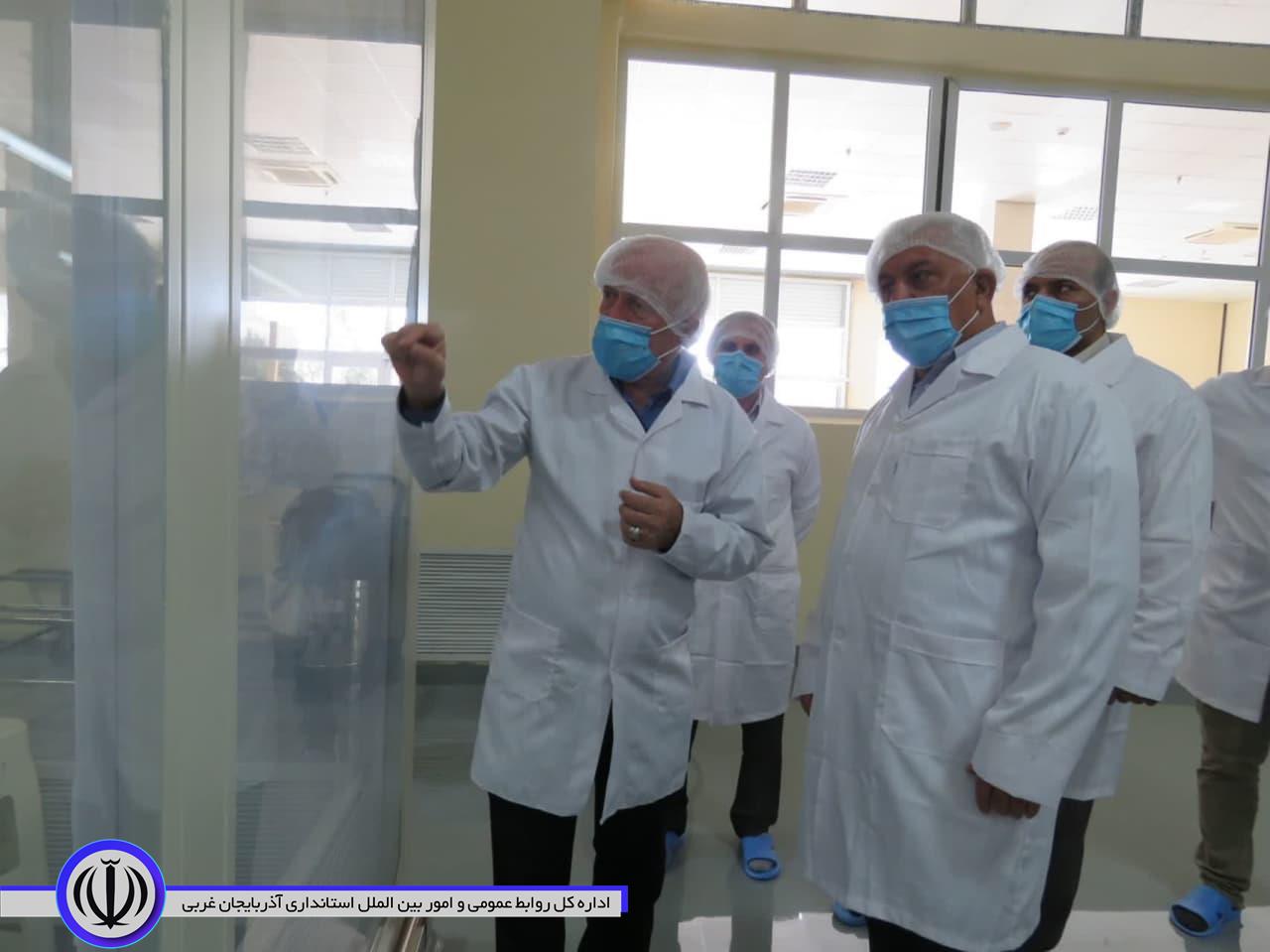 فرماندار ویژه مهاباد از کارخانه فرآورده های زیستی روناک بازدید کرد